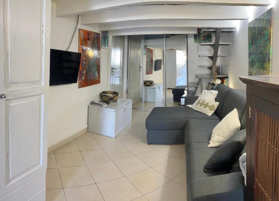 Pres Du Vieux Port Studio Terrasse Vue Degagee Eglise De Saint Jean Coventry Exterior foto
